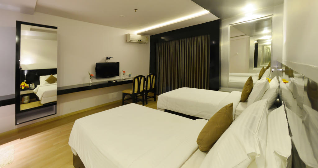 Hotel Gokulam Park Chennai Exterior photo