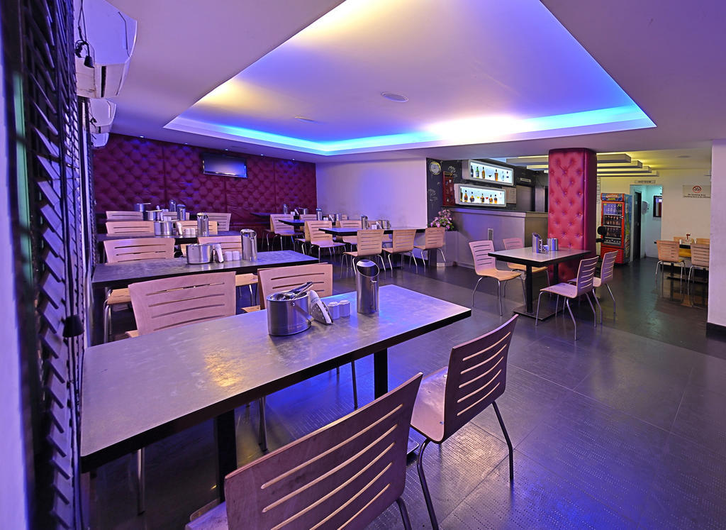 Hotel Gokulam Park Chennai Exterior photo